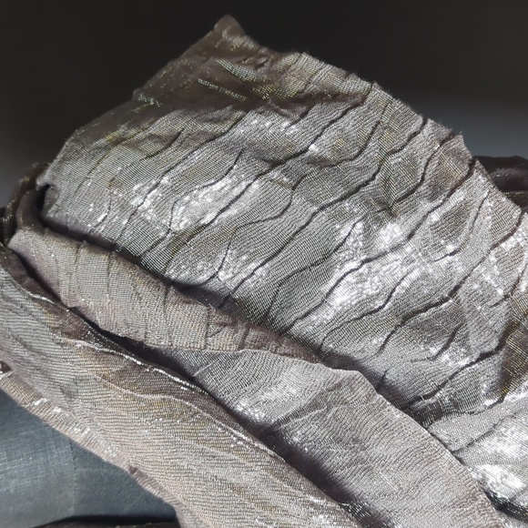 Metallica Silver Fringe Wrap Scarf - Picture 2 of 4